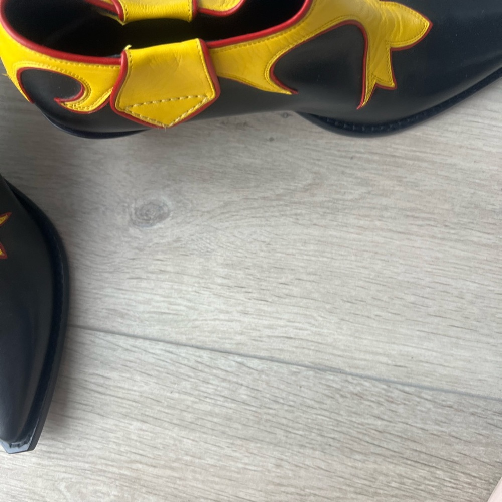 Miu Miu Black and Yellow Pointed Leather cowboy boots - Picture 2 of 7